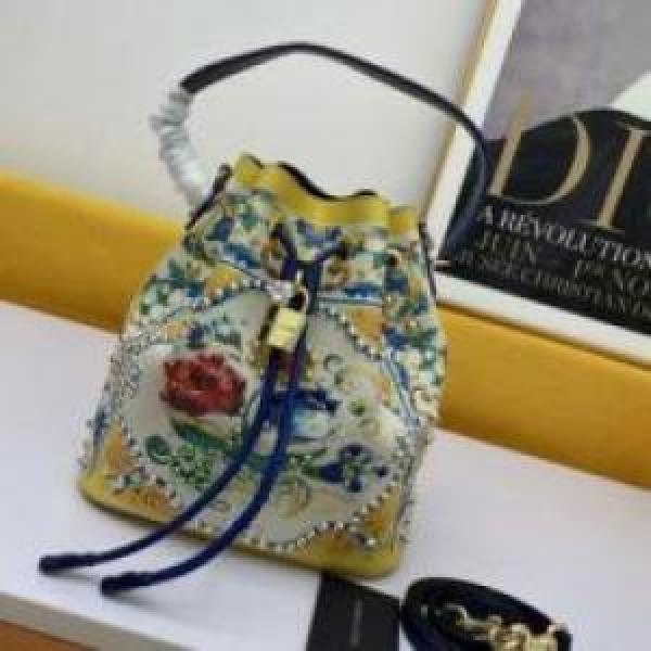 利便性に優れ ショルダーバッグ バッグ  2026 ドルチェ＆ガッバーナコピー Dolce&Gabbanaコピー 芸能人に愛用者続出.600.