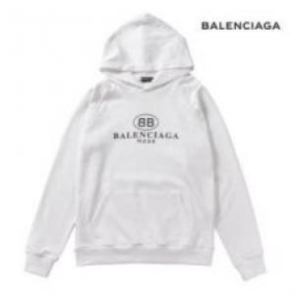 トップス 楽に着用出来る パーカー 2026 機能性も備えたアイテム BALENCIAGAコピー バレンシアガコピー