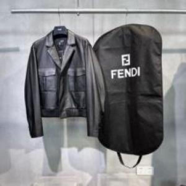 FENDIコピー フェイクファー製のコート上品な輝きを放つ形 2026 防風 フェンディコピー 今買い◎得