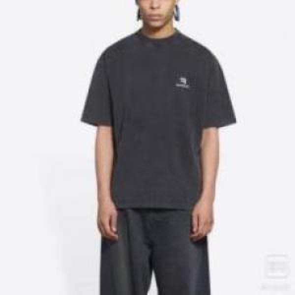 バレンシアガコピー 今一番HOTな新品 BALENCIAGAコピー 2025 半袖Tシャツ カジュアル