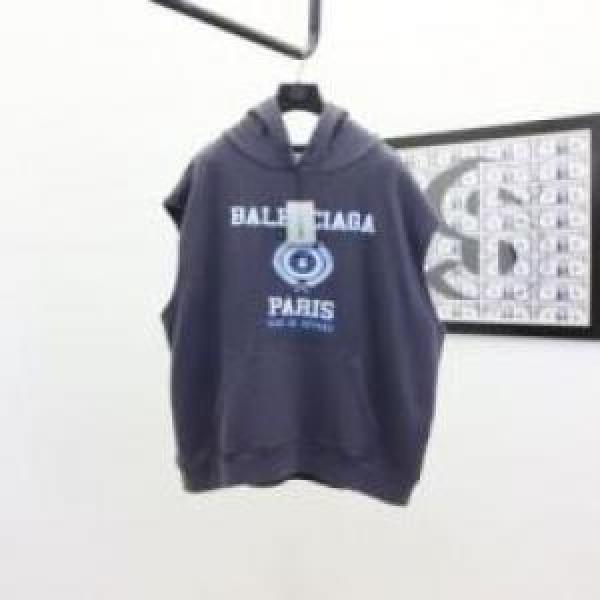 お洒落な存在感 バレンシアガコピー  BALENCIAGAコピー  2026 パーカー ボリュームネックフード付き