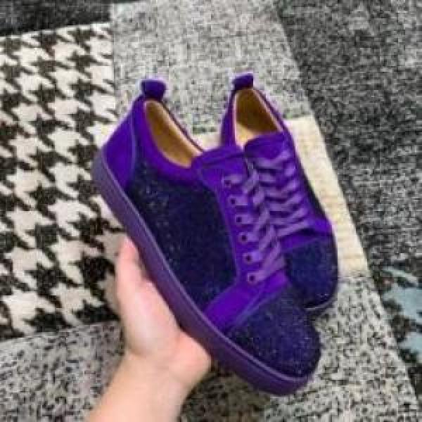 Christian Louboutinコピー 2026 実用性に溢れるアイテム クリスチャンルブタンコピー ポップ シューズ カジュアルシューズ