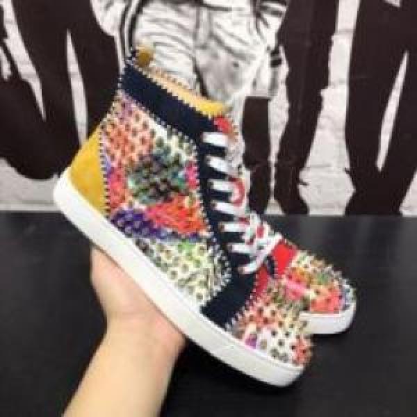 Christian Louboutinコピー シューズ 2026  クリスチャンルブタンコピー カジュアルシューズ 海外セレブ定番愛用