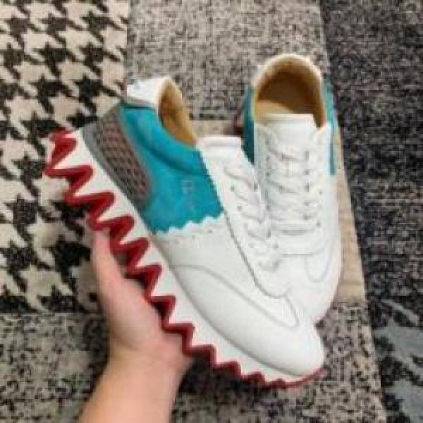 追跡あり☆入手困難!! シューズ Christian Louboutinコピー 特別人気感謝SALE 2022 クリスチャンルブタンコピー カジュアルシューズ 軽量で疲れにくい