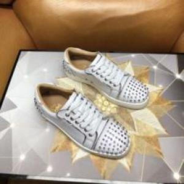 機能性も備えたアイテム 2026  クリスチャンルブタンコピー シューズ スニーカー 飽きの来ない Christian Louboutinコピー
