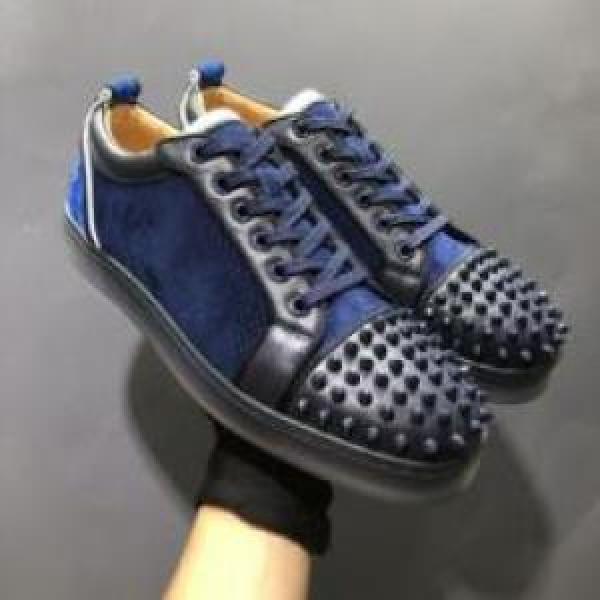 Christian Louboutinコピー 2026 セレブ愛用の超人気商品 クリスチャンルブタンコピー シューズ カジュアルシューズ 大絶賛！