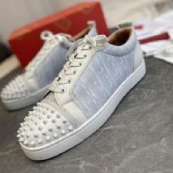 滑りにくい クリスチャンルブタンコピー  Christian Louboutinコピー  2025 シューズ  スニーカー 確定となる上品