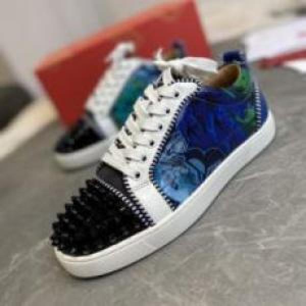 超軽量設計 カジュアルシューズ Christian Louboutinコピー シューズ 2025 クリスチャンルブタンコピー 絶大な人気を誇る