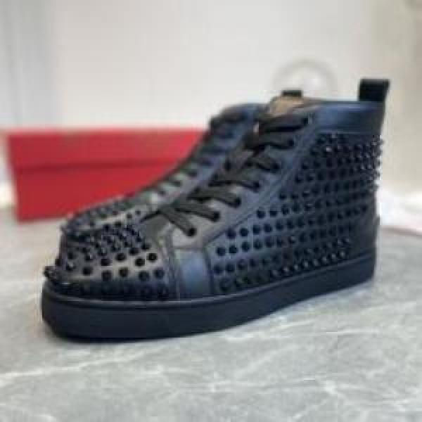 Christian Louboutinコピー スニーカー 2026 流通限定モデル シューズ 汚れも目立ちにくい クリスチャンルブタンコピー