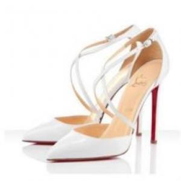 強い魅力を感じる一枚 Christian Louboutinコピー ハイヒール クリスチャンルブタンコピー 2026 シューズ