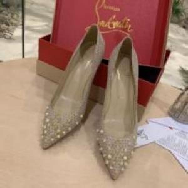 クリスチャンルブタンコピー Christian Louboutinコピー 耐久性に優れ シューズ ハイヒール 2026 大人キレイに仕立てる