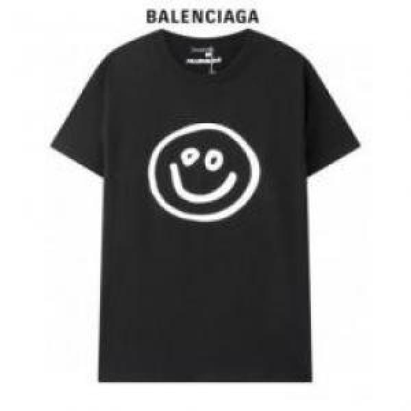 バレンシアガコピー 2色可選 落ち着いた質感 半袖Tシャツ 強い魅力を感じる一枚  BALENCIAGAコピー 2026