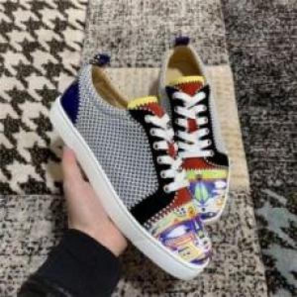 シックスタイルに活躍 2026 Christian Louboutinコピー カジュアルシューズ シューズ クリスチャンルブタンコピー 今一番HOTな新品