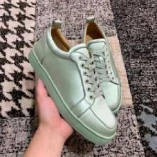 シューズ ショートパンツ 確定となる上品  Christian Louboutinコピー クリスチャンルブタンコピー スニーカー もっとも高い人気を誇る 2026