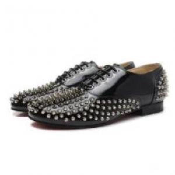 大人のセンスを感じさせる シューズ 魅惑 クリスチャンルブタンコピー Christian Louboutinコピー  2026  カジュアルシューズ