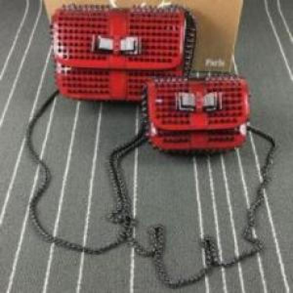 今からの季節にピッタリ！  Louboutinコピー クリスチャンルブタンコピー 売れ筋のいい 2026 Christian 斜め掛けバッグ.611.