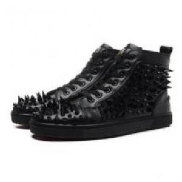 Christian Louboutinコピー 絶対オススメ♡ シューズ クリスチャンルブタンコピー  2026 【大人気】定番商品 カジュアルシューズ