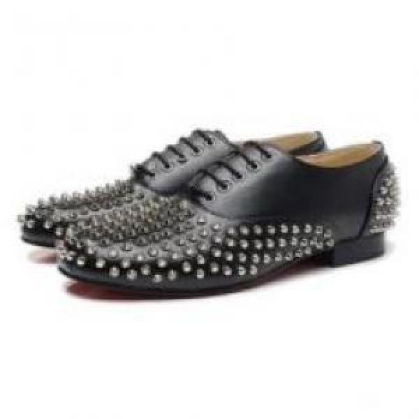 汚れも目立ちにくい クリスチャンルブタンコピー Christian Louboutinコピー  シューズ  大人気再登場 2026  カジュアルシューズ
