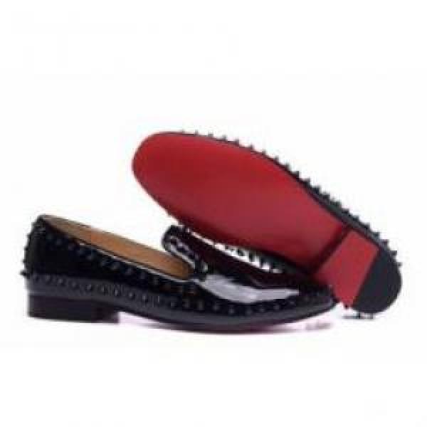 クリスチャンルブタンコピー Christian Louboutinコピー 軽量で疲れにくい カジュアルシューズ  2026 シューズ 目玉商品