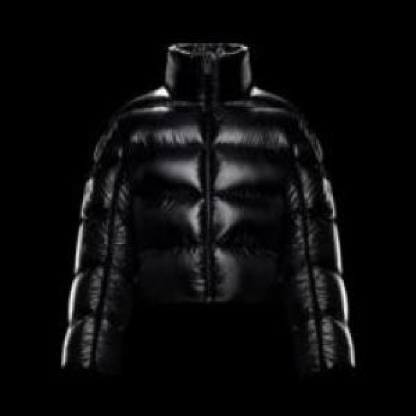 上質  2026 モンクレールコピー ダウンジャケット MONCLERコピー シルエットを引き締めスタイリッシュ