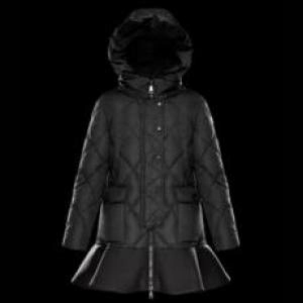 モンクレールコピー MONCLERコピー 撥水性がある 肌触りの気持ちい? 2026 ダウンジャケット