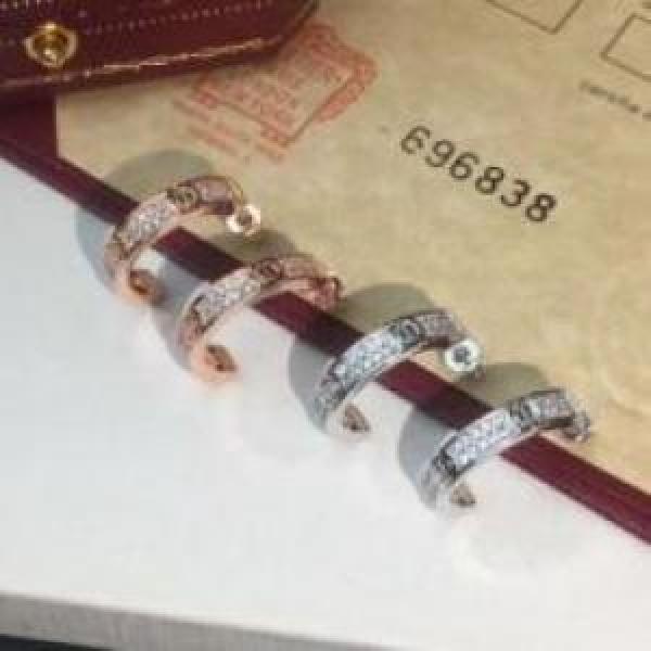 大特価 2026春夏 ピアス 2色可選 カルティエ CARTIER スーパーコピー プレーンなデザイン