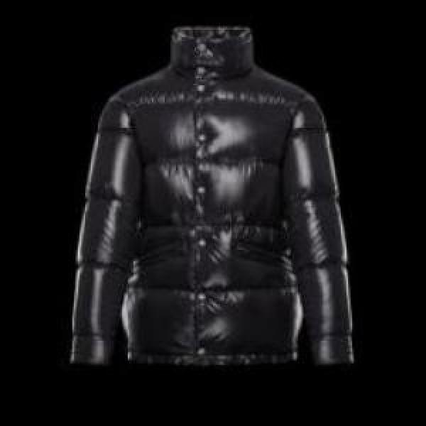 お買い得品  2026  MONCLERコピー ダウンジャケット 艶は無くモンクレールコピー