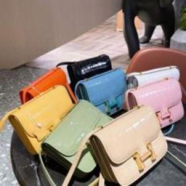 2026 エルメス HERMES 芸能人に愛用者続出 多色選択可 エルメスブランド 偽物 通販 ショルダーバッグ レディースバッグ 気軽に持てる.616.
