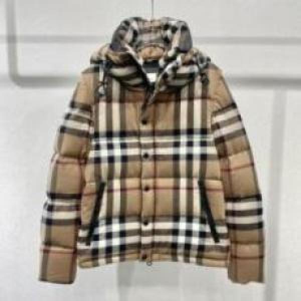 大人のセンスを感じさせる ダウンジャケット ベスト バーバリーコピー BURBERRYコピー  2025