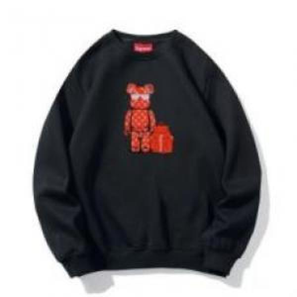 ムダな装飾を排したデザイン 2色可選 SUPREMEコピー  2026 パーカー シュプリーム コピー 主役になる存在感