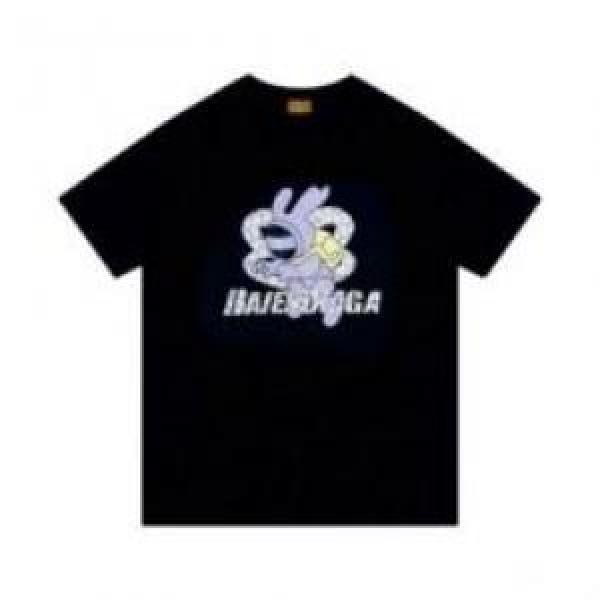 バレンシアガコピー 2026 半袖Tシャツ BALENCIAGAコピー 柔らかい手触り 消臭抗菌効果がある