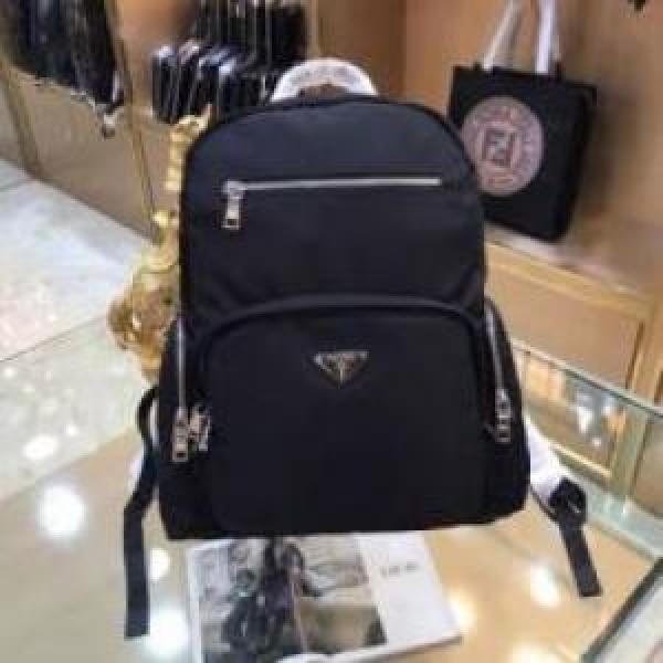 PRADAコピー バッグ 通勤 通学 リュック 2026 プラダコピー 気軽に持てる.623.
