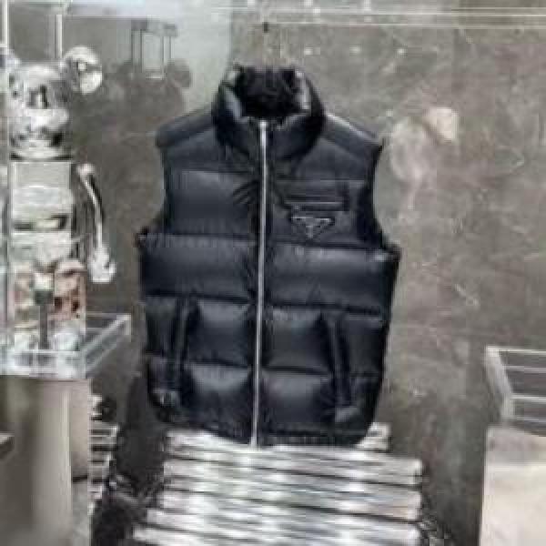 高品質 ダウンジャケット 楽に着用出来る 2026 プラダコピー ベスト PRADAコピー 2色可選
