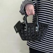 2026 3色可選 ショルダーバッグ 通勤 肌触りのいい  バレンシアガコピー  BALENCIAGAコピー.597.