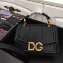 Dolce&Gabbanaコピー 利便性に優れ バッグ 3色可選 定番のアイテム ショルダーバッグ 2026 ドルチェ＆ガッバーナコピー 2026.600.