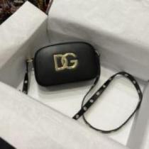 ドルチェ＆ガッバーナコピー シンプルな外観 2026 ミニバッグ Dolce&Gabbanaコピー バッグ 3色可選  ショルダーバッグ.600.