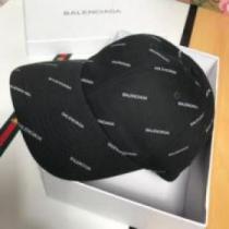 必須 バレンシアガコピー BALENCIAGAコピー  キャップ  愛らしさ抜群！ 2026 2色可選 つば付き