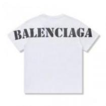 完成度の高い逸品 半袖Tシャツ  バレンシアガコピー 2026 優しい色合い BALENCIAGAコピー
