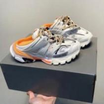 主役になる存在感 スニーカー クッション加工 BALENCIAGAコピー  2026 バレンシアガコピー