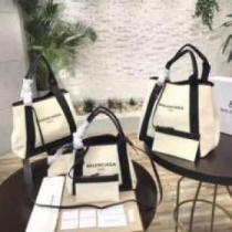 余裕ある収納力 2026 高級感を備えている  BALENCIAGAコピー ハンドバッグ バレンシアガコピー.597.