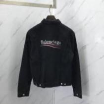 バレンシアガコピー デニムジャケット シックスタイルに活躍 2025 BALENCIAGAコピー トップス 人目を惹くデザイン
