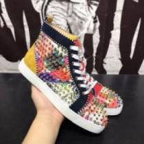 Christian Louboutinコピー シューズ 2026  クリスチャンルブタンコピー カジュアルシューズ 海外セレブ定番愛用