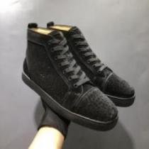 スニーカー クリスチャンルブタンコピークッション加工 シューズ  洗練を十分に演出する 2025 Christian Louboutinコピー