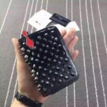 2026 クリスチャンルブタンコピー 短財布 人気ブランド ウォレット 上品な輝きを放つ形 Christian Louboutinコピー.610.