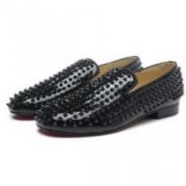 雑誌掲載アイテム Christian Louboutinコピー カジュアルシューズ クリスチャンルブタンコピー 2025 シューズ  軽量で疲れにくい