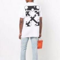 デザイン性の高い OFF-WHITEコピー 半袖Tシャツ 入手困難！ 2026 2色可選 オフホワイトコピー