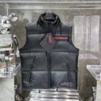 2026 PRADAコピー ベスト プラダコピー 厚手 ダウンジャケット 大人のセンスを感じさせる