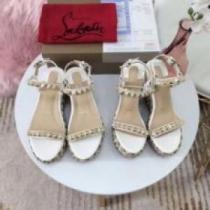 日本未入荷モデル クリスチャンルブタンコピー サンダル パンプス 2025 シューズ  太ヒール/スティックヒール Christian Louboutinコピー