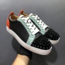 機能性・耐久性抜群 2026 Christian Louboutinコピー シューズ  クリスチャンルブタンコピー スニーカー 完売必至の人気モデルをご紹介
