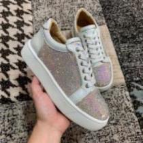スニーカー クリスチャンルブタンコピー 日本未入荷モデル 2026 ファッション 人気 Christian Louboutinコピー シューズ